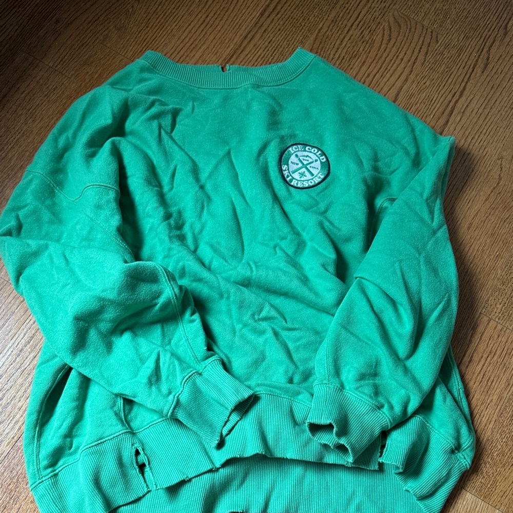 Aerie women’s green ski Crewneck Sweater